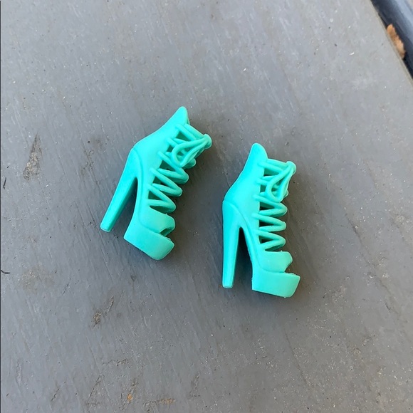 Greenish blue Barbie heels - Picture 4 of 6